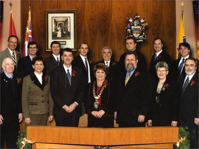 2007 TB Council The 2007 City Council standing and sitting for an official portrait with the mayor at the centre